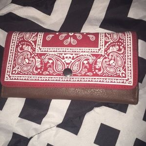 Red skull wallet